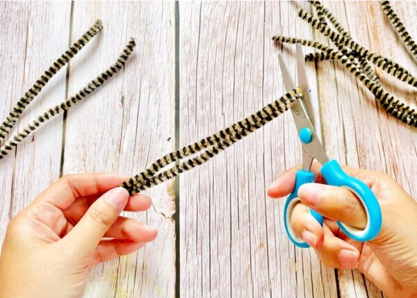 Hang It With Love! - Image 3