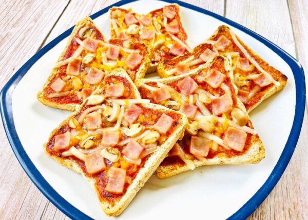 Eenie Meenie Mini Pizzas