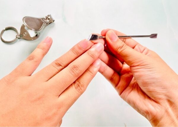 Squeaky-Clean Nails - Image 4